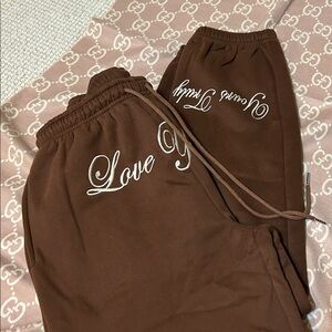 Men’s Phora Yours Truly Love Yourself Embroidered Joggers Medium in Cocoa NWOT